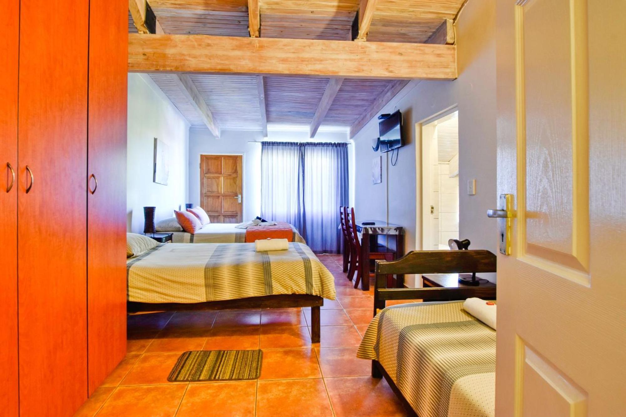 Anandi Guesthouse Свакопмунд Экстерьер фото