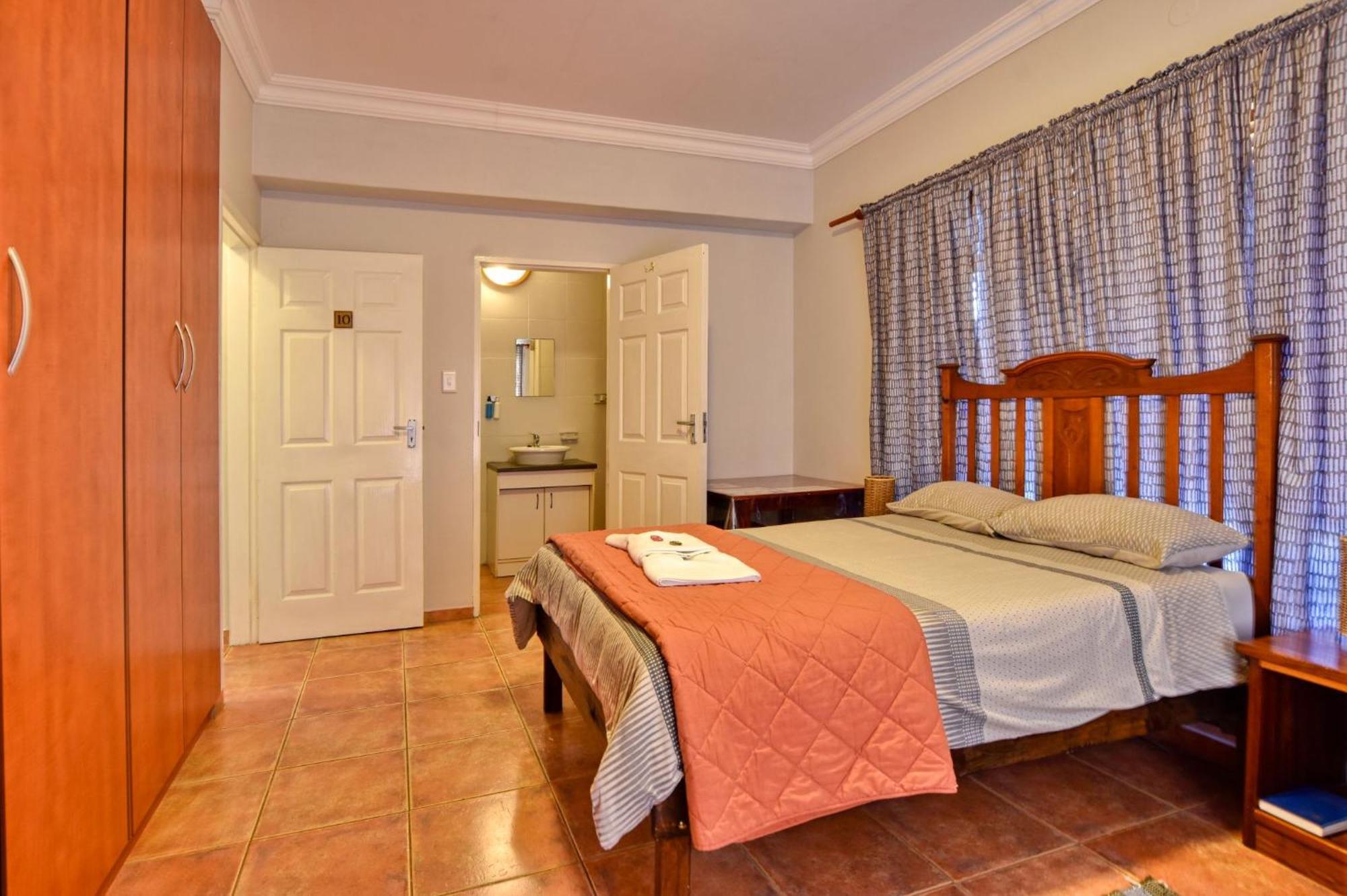 Anandi Guesthouse Свакопмунд Экстерьер фото