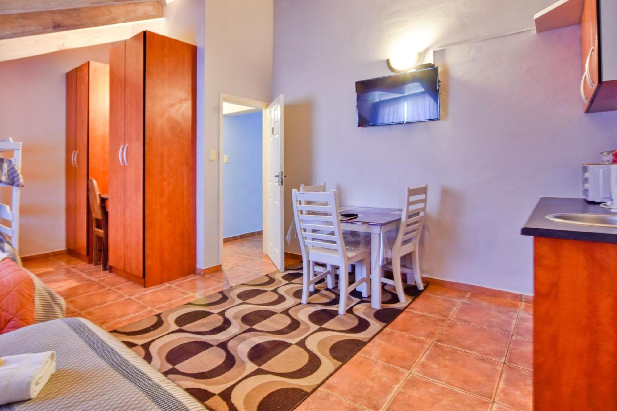 Anandi Guesthouse Свакопмунд Экстерьер фото