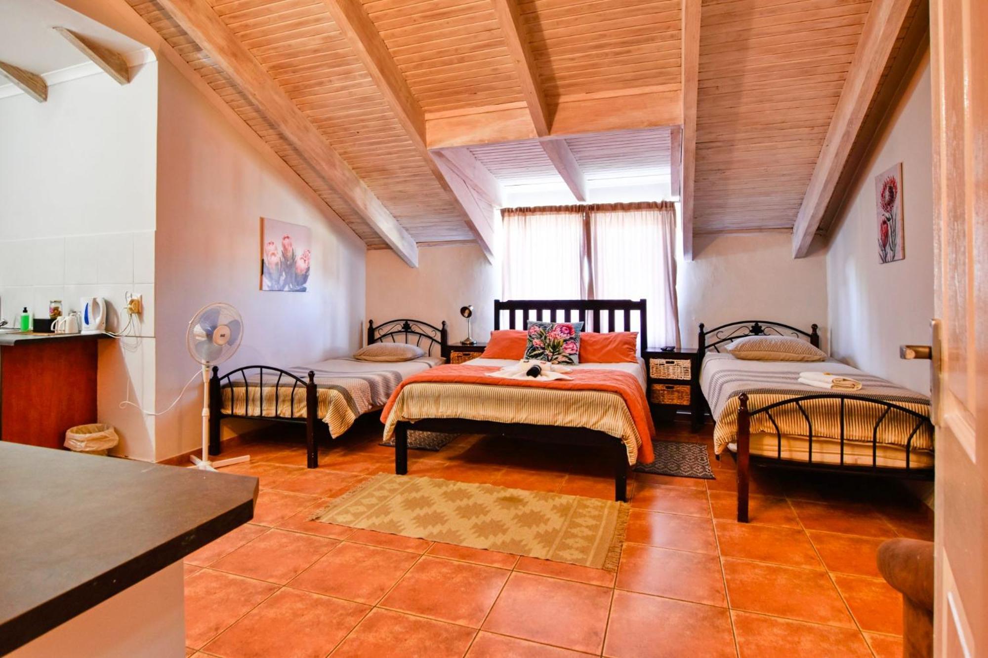 Anandi Guesthouse Свакопмунд Экстерьер фото