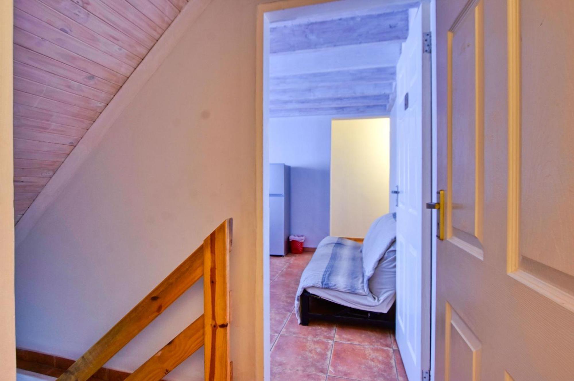 Anandi Guesthouse Свакопмунд Экстерьер фото